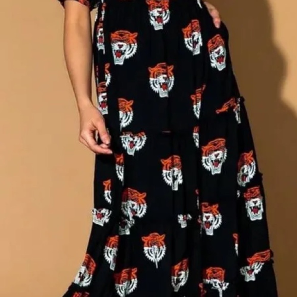 Dressed in Lala Black Tiger Print Women's Dress - Picture 8 of 8